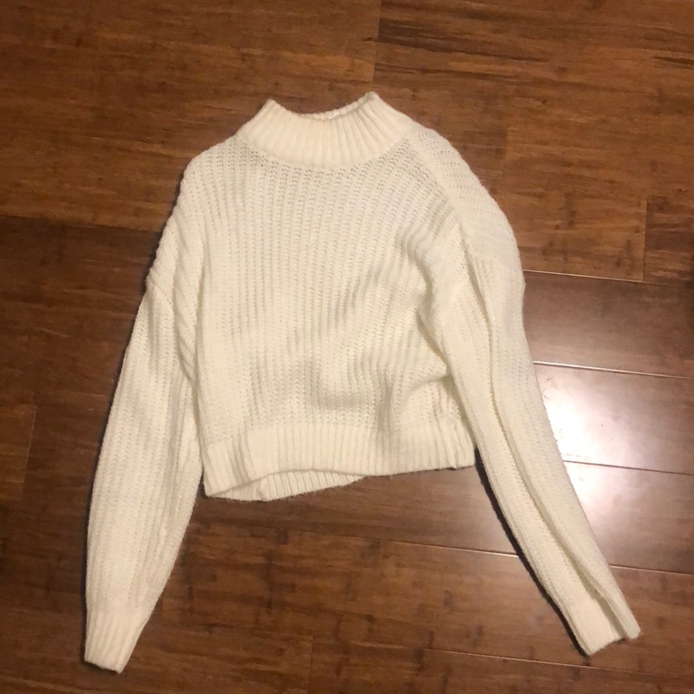 H&M cream crop-top sweater